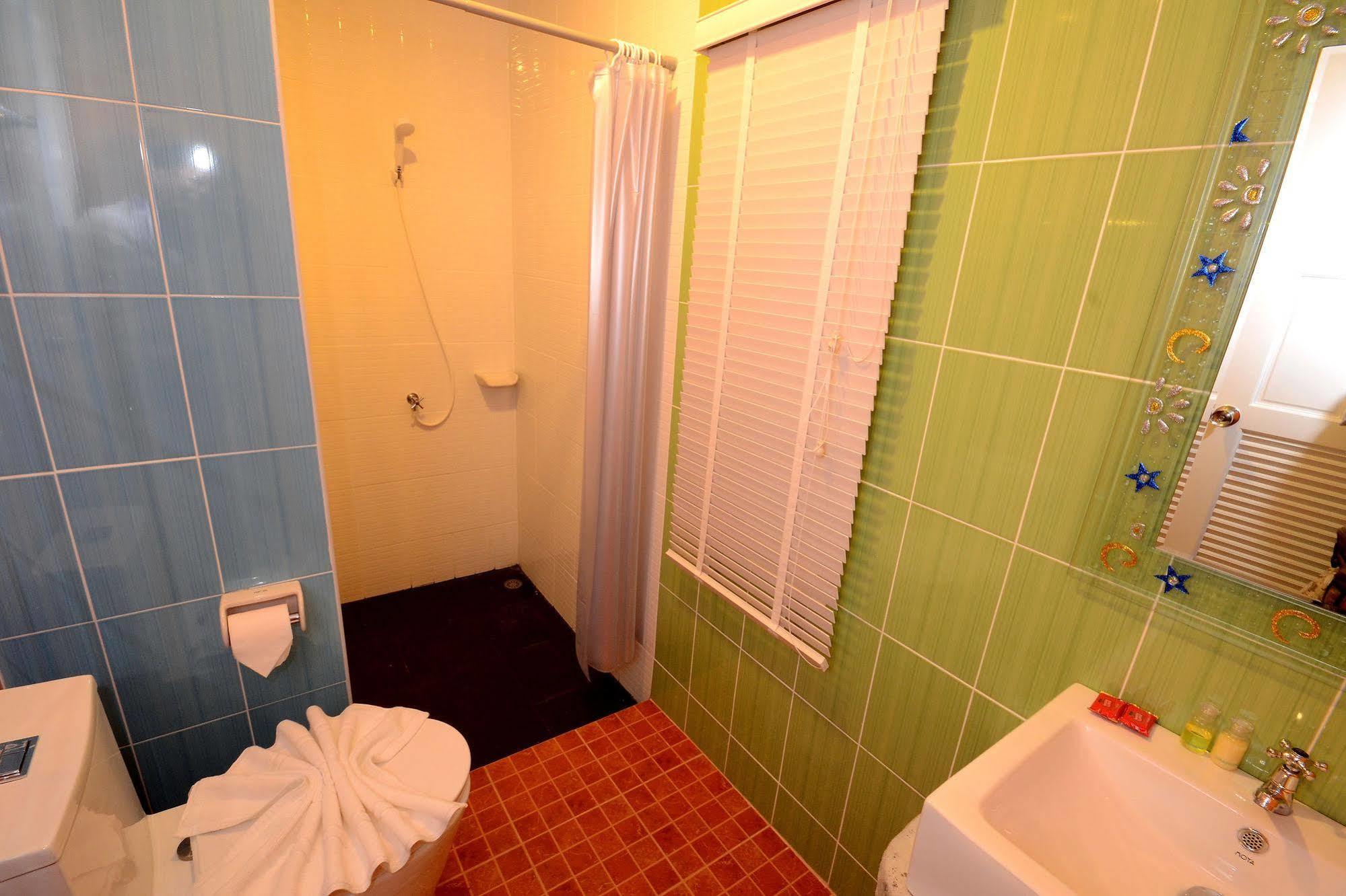 Baansuan Leela Hotel Nai Yang Beach Екстериор снимка